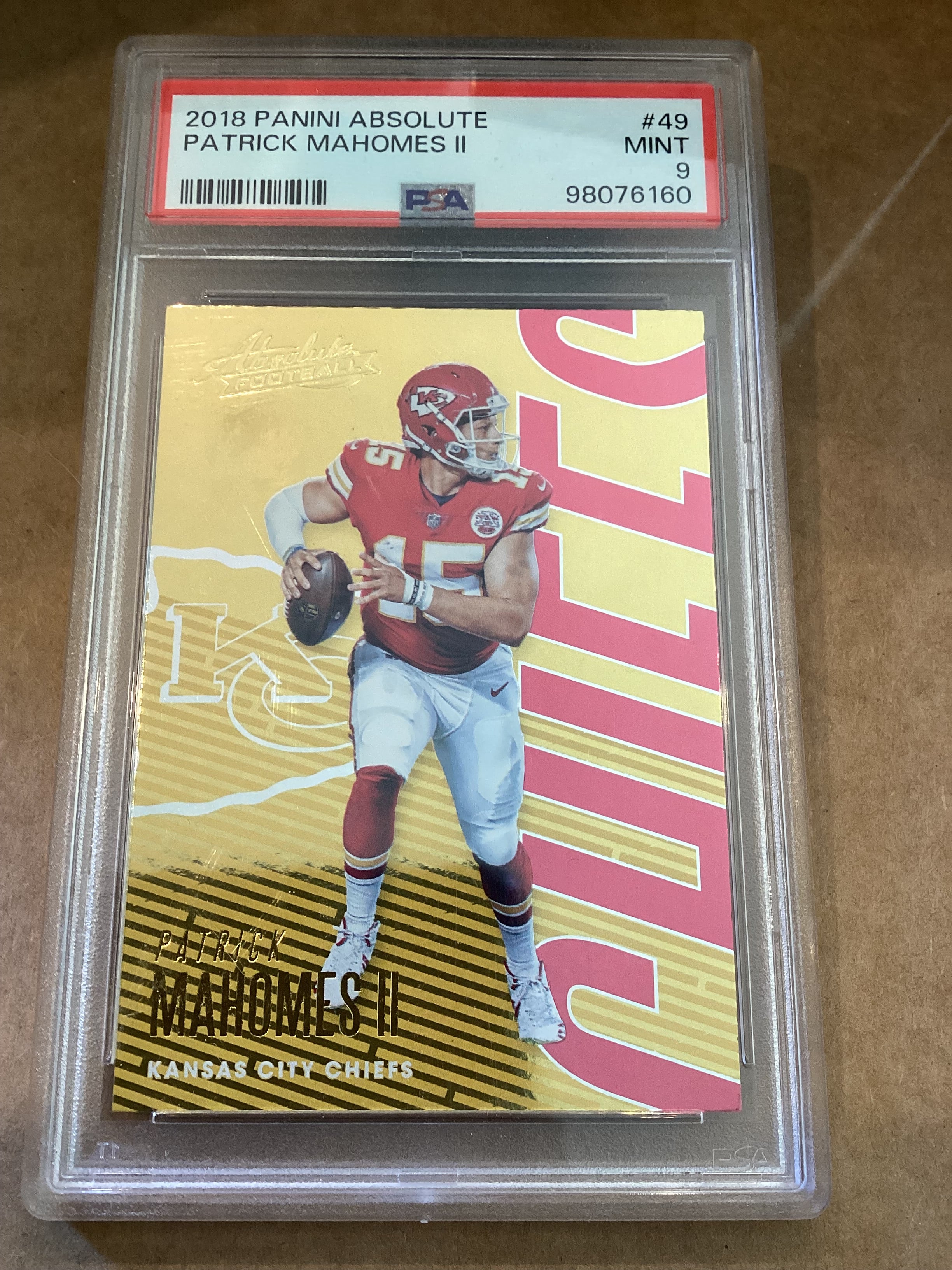 Patrick Mahomes 2018 Panini absolute gold refractor PSA M 9