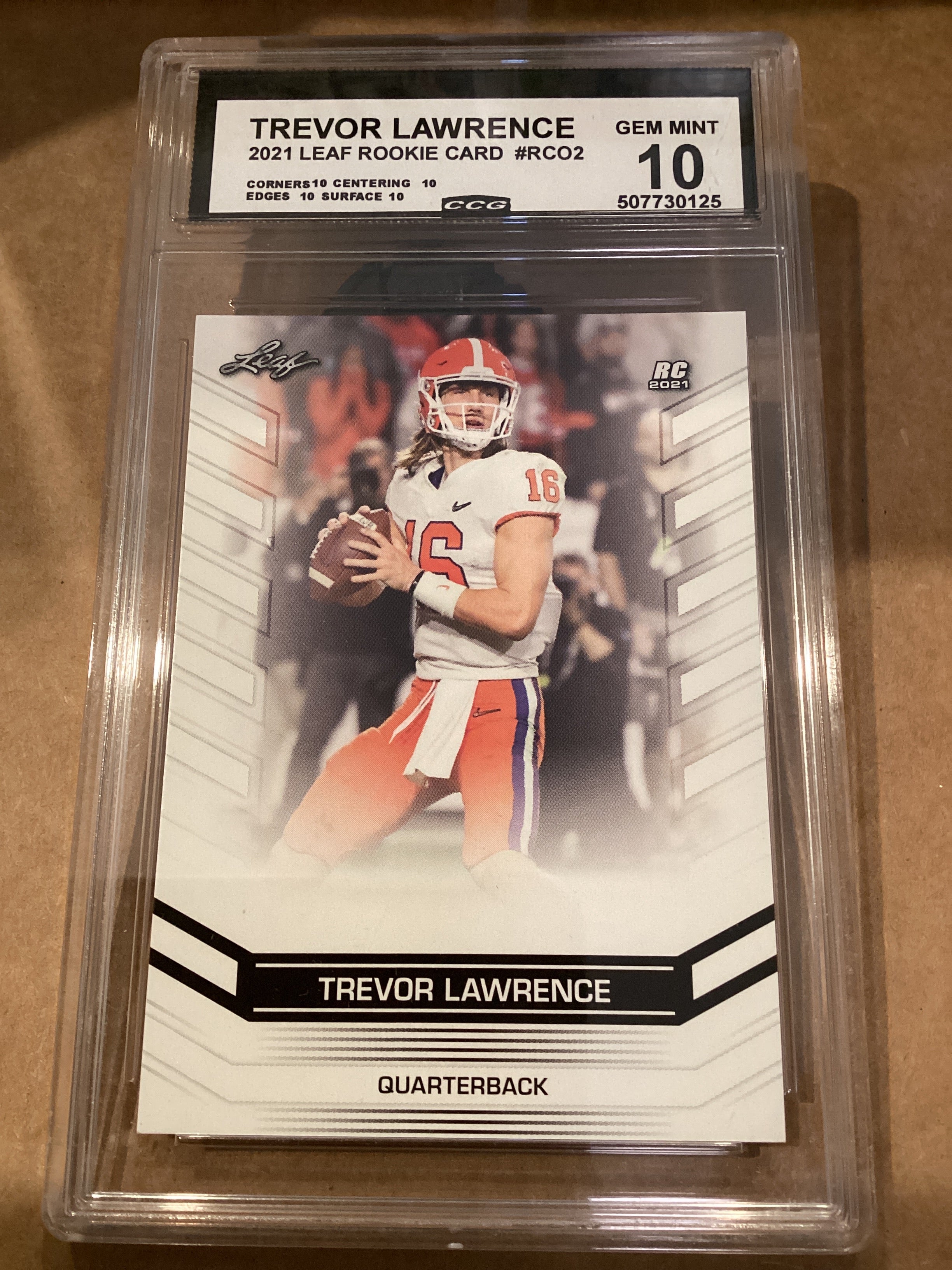 Trevor Lawrence 2021 leaf rookie card